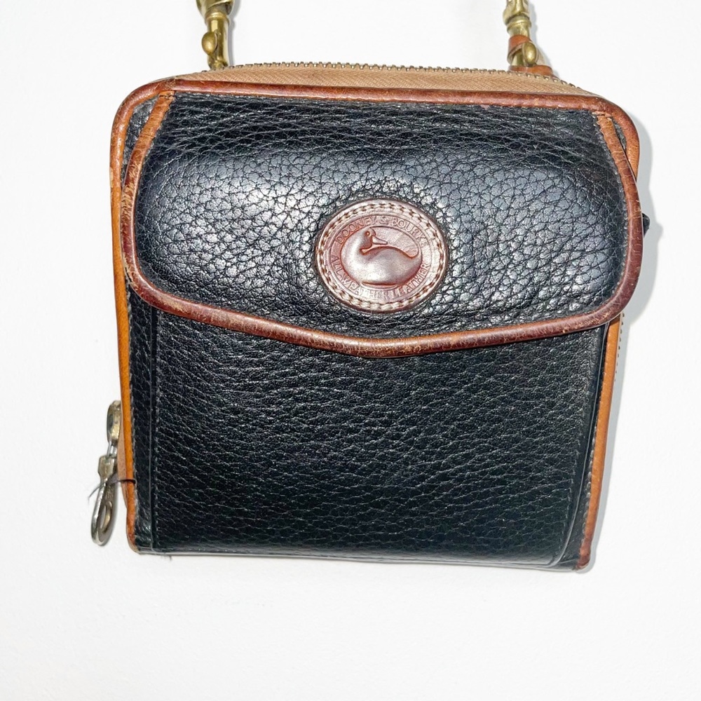 Vintage Dooney & Bourke Small Crossbody Wallet Purse Bag Black Leather Brown